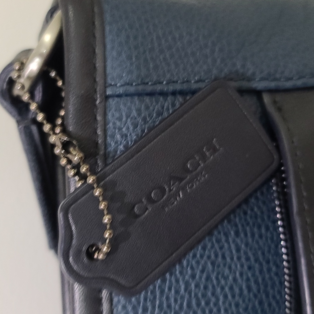 Coach crossbody bag - Picture 7 of 8